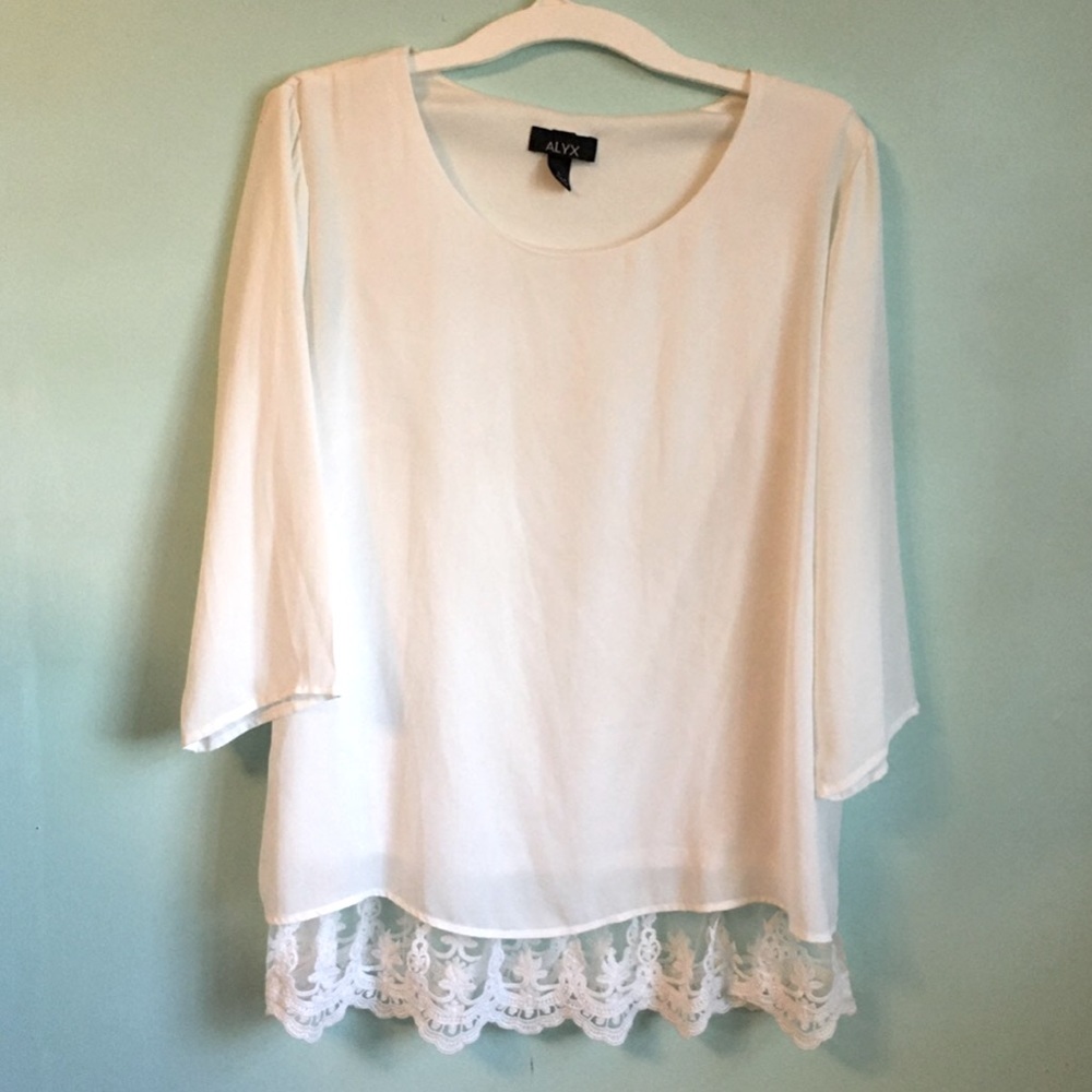 Alyx White Dressy work top size Large